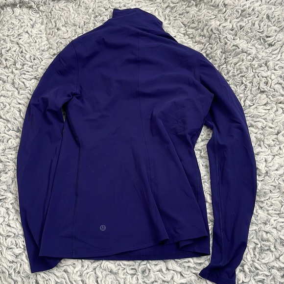 Extremely soft Lululemon high neck/mock neck long sleeve - Picture 3 of 4